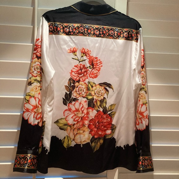 Beautiful blouse NWT by Basel - Picture 2 of 5